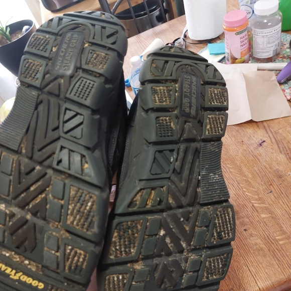 Work shoes - Picture 4 of 4